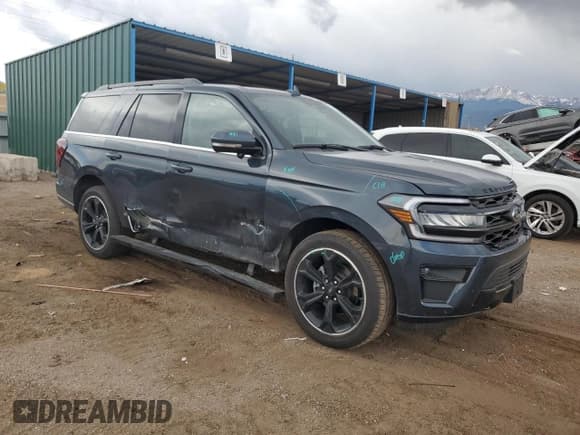 ✅ 2024 Ford Expedition Limited • VIN: 1FMJU2A81REA82227 • Lot: 54716135. Listed on Copart with 1,901 mi. Free auction sales archive from the USA and detailed vehicle history report at DreamBid. Image 4.