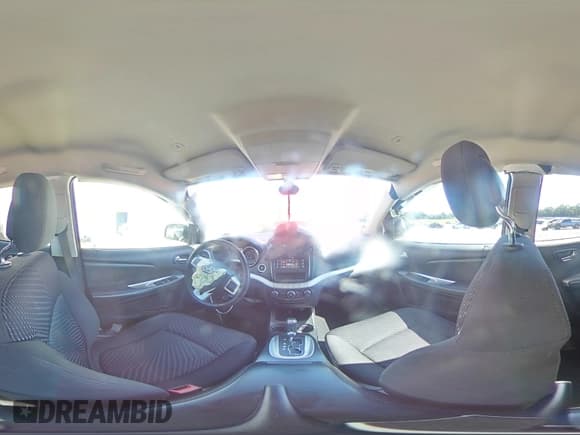 ✅ 2018 Dodge Journey SE • VIN: 3C4PDCAB3JT444272 • Лот: 70497295. Опубликован ранее на Copart с пробегом 73 732 миль. Бесплатный доступ к архиву аукционных продаж из США и подробный отчёт об истории автомобиля на DreamBid. Изображение 15.