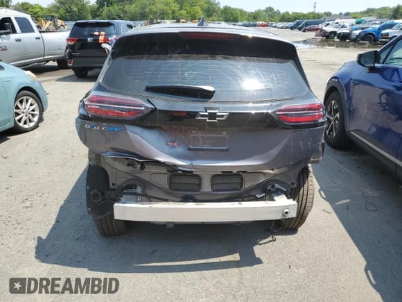 ✅ 2023 Chevrolet Bolt EV 1LT • VIN: 1G1FW6S02P4114442 • Lot: 65760864. Wystawiony na Copart z przebiegiem 23 950 mil. Bezpłatny archiwum sprzedaży aukcyjnych z USA i szczegółowy raport historii pojazdu na DreamBid. Zdjęcie 6.