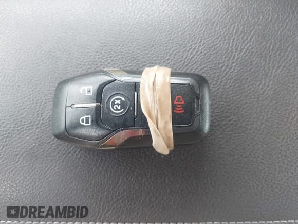 ✅ 2013 Lincoln MKZ • VIN: 3LN6L2J91DR800981 • Lot: 42428215. Wystawiony na IAAI z przebiegiem 106 813 mil. Bezpłatny archiwum sprzedaży aukcyjnych z USA i szczegółowy raport historii pojazdu na DreamBid. Zdjęcie 11.