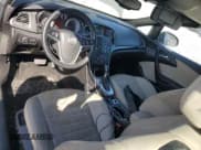 ✅ 2018 Buick Cascada Premium • VIN: W04WH3N57JG072454 • Лот: 92496195. Опубликован ранее на Copart с пробегом 98 570 миль. Бесплатный доступ к архиву аукционных продаж из США и подробный отчёт об истории автомобиля на DreamBid. Изображение 8.