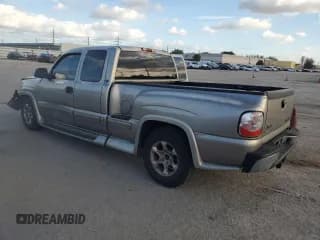 ✅ 2000 Chevrolet Silverado 1500 LS • VIN: 2GCEC19TXY1386796 • Лот: 81046764. Опубликован ранее на Copart с пробегом 211 891 миль. Бесплатный доступ к архиву аукционных продаж из США и подробный отчёт об истории автомобиля на DreamBid. Изображение 2.