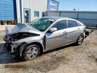 2025 Hyundai Elantra SE с VIN KMHLL4DG3SU948631, выставлен на аукционе Copart как лот 85348085 с пробегом 8 371 миль миль и Чистый • Clean title. История ставок и продаж доступна на DreamBid. Изображение 1.