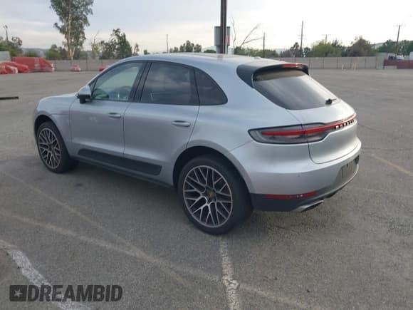 ✅ 2020 Porsche Macan • VIN: WP1AA2A57LLB03649 • Lot: 43001953. Wystawiony na IAAI z przebiegiem 74 528 mil. Bezpłatny archiwum sprzedaży aukcyjnych z USA i szczegółowy raport historii pojazdu na DreamBid. Zdjęcie 3.