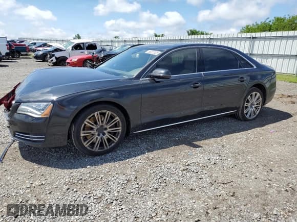 ✅ 2014 Audi A8 4.0T • VIN: WAUR2AFD0EN004347 • Лот: 56222025. Опубликован ранее на Copart с пробегом 108 517 миль. Бесплатный доступ к архиву аукционных продаж из США и подробный отчёт об истории автомобиля на DreamBid. Изображение 1.