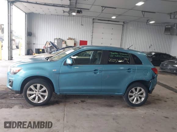2013 Mitsubishi Outlander ES with VIN 4A4AR3AU5DE002146, listed as a IAAI auction lot 43234762 with 148,374 mi miles and . Bid and sale history available at DreamBid. Image 14.