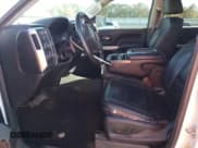 ✅ 2018 Chevrolet Silverado 1500 LT • VIN: 3GCUKREC7JG124119 • Lot: 89725465. Wystawiony na Copart z przebiegiem 111 091 mil. Bezpłatny archiwum sprzedaży aukcyjnych z USA i szczegółowy raport historii pojazdu na DreamBid. Zdjęcie 7.