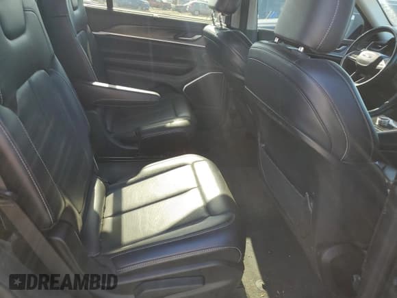 ✅ 2021 Jeep Grand Cherokee Altitude • VIN: 1C4RJKAG7M8166373 • Lot: 85267815. Wystawiony na Copart z przebiegiem 97 471 mil. Bezpłatny archiwum sprzedaży aukcyjnych z USA i szczegółowy raport historii pojazdu na DreamBid. Zdjęcie 11.