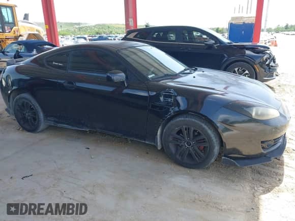 2008 Hyundai Tiburon GS с VIN KMHHM66D18U284226, выставлен на аукционе IAAI как лот 42448502 с пробегом 180 828 миль миль и . История ставок и продаж доступна на DreamBid. Изображение 13.