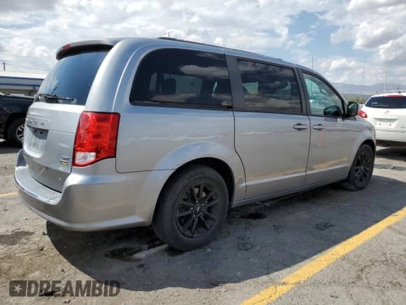 2019 Dodge Grand Caravan GT z VIN 2C4RDGEG5KR750688, wystawiony jako Copart lot #70525765 z przebiegiem 86 626 mil mil oraz Szkoda całkowita • Salvage title. Historia ofert i sprzedaży dostępna na DreamBid. Obrazek 3.