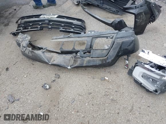 ✅ 2022 Chevrolet Silverado 1500 LT Trail Boss • VIN: 3GCUDFED3NG621160 • Lot: 41711947. Wystawiony na IAAI z przebiegiem 49 383 mil. Bezpłatny archiwum sprzedaży aukcyjnych z USA i szczegółowy raport historii pojazdu na DreamBid. Zdjęcie 12.