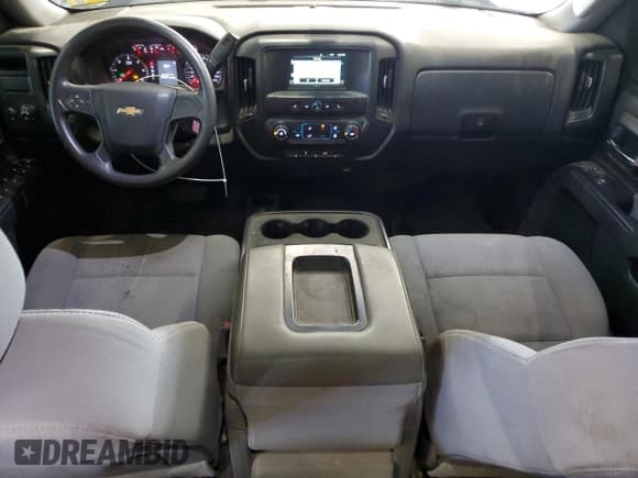 ✅ 2018 Chevrolet Silverado 1500 Custom • VIN: 3GCUKPEC7JG261100 • Лот: 68710964. Опубликован ранее на Copart с пробегом 138 588 миль. Бесплатный доступ к архиву аукционных продаж из США и подробный отчёт об истории автомобиля на DreamBid. Изображение 8.