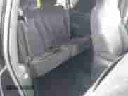 1999 Chevrolet Blazer LS z VIN 1GNCT18W3XK216840, wystawiony jako IAAI lot #41534524 z przebiegiem 199 982 mil mil oraz . Historia ofert i sprzedaży dostępna na DreamBid. Obrazek 8.