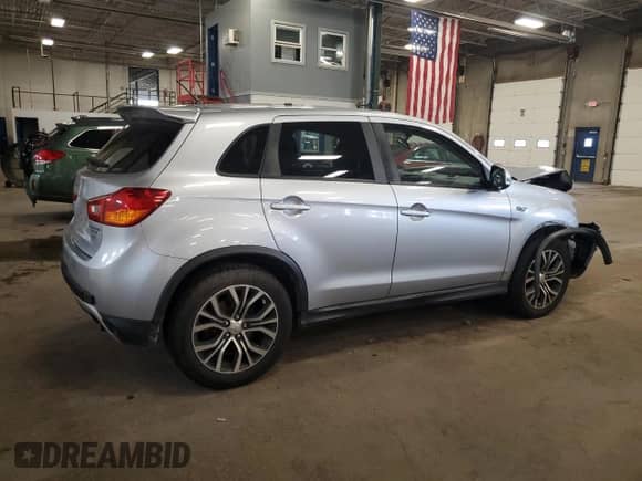 2016 Mitsubishi Outlander ES z VIN JA4AR3AW9GZ024540, wystawiony jako Copart lot #80192235 z przebiegiem 81 018 mil mil oraz Szkoda całkowita • Salvage title. Historia ofert i sprzedaży dostępna na DreamBid. Obrazek 3.