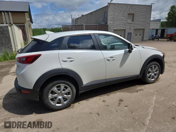 ✅ 2018 Mazda CX-3 Sport • VIN: JM1DKFB73J1302953 • Lot: 62984885. Listed on Copart with 170,928 mi. Free auction sales archive from the USA and detailed vehicle history report at DreamBid. Image 3.