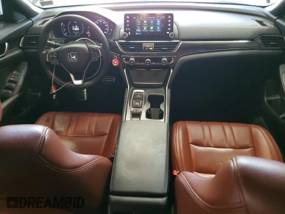 ✅ 2021 Honda Accord Sport • VIN: 1HGCV2F30MA011125 • Lot: 71640945. Wystawiony na Copart z przebiegiem 77 115 mil. Bezpłatny archiwum sprzedaży aukcyjnych z USA i szczegółowy raport historii pojazdu na DreamBid. Zdjęcie 8.