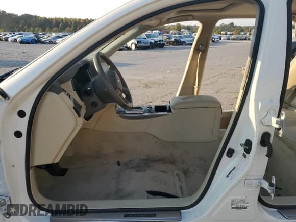 ✅ 2015 Infiniti Q70 • VIN: JN1BY1PP2FM601084 • Lot: 77387194. Listed on Copart with Not provided. Free auction sales archive from the USA and detailed vehicle history report at DreamBid. Image 7.