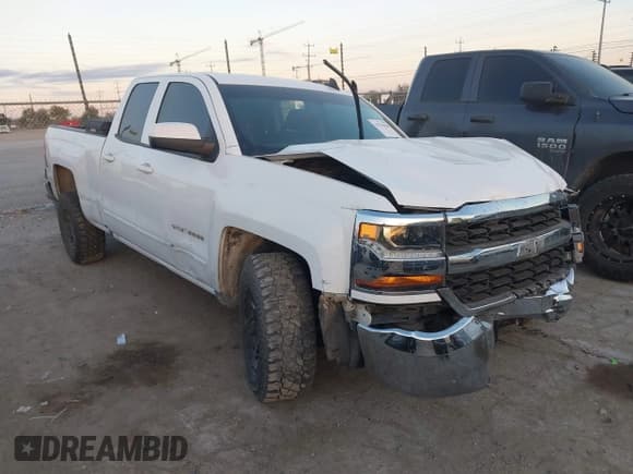 ✅ 2019 Chevrolet Silverado 1500 LT • VIN: 2GCRCPEC5K1113587 • Lot: 43794100. Wystawiony na IAAI z przebiegiem 116 779 mil. Bezpłatny archiwum sprzedaży aukcyjnych z USA i szczegółowy raport historii pojazdu na DreamBid. Zdjęcie 1.