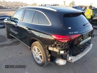 ✅ 2025 Mercedes-Benz GLC 300 • VIN: W1NKM4GB3SF390659 • Лот: 43476641. Опубликован ранее на IAAI с пробегом 1 987 миль. Бесплатный доступ к архиву аукционных продаж из США и подробный отчёт об истории автомобиля на DreamBid. Изображение 3.