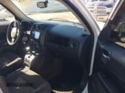 ✅ 2017 Jeep Patriot High Altitude • VIN: 1C4NJRFB3HD179848 • Lot: 43625781. Wystawiony na IAAI z przebiegiem 149 265 mil. Bezpłatny archiwum sprzedaży aukcyjnych z USA i szczegółowy raport historii pojazdu na DreamBid. Zdjęcie 5.