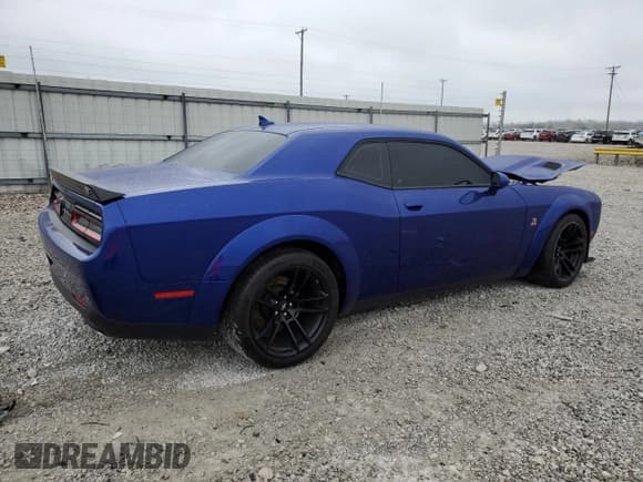 ✅ 2020 Dodge Challenger R/T Scat Pack • VIN: 2C3CDZFJXLH169226 • Lot: 49689644. Wystawiony na Copart z przebiegiem 47 548 mil. Bezpłatny archiwum sprzedaży aukcyjnych z USA i szczegółowy raport historii pojazdu na DreamBid. Zdjęcie 3.