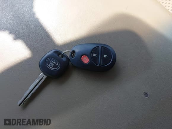 ✅ 2007 Toyota Tundra SR5 • VIN: 5TBBT54167S452065 • Lot: 42573267. Listed on IAAI with 262,787 mi. Free auction sales archive from the USA and detailed vehicle history report at DreamBid. Image 11.