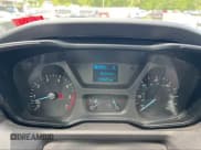 ✅ 2018 Ford Transit XL • VIN: 1FBZX2CG8JKA08901 • Lot: 42409721. Wystawiony na IAAI z przebiegiem 329 422 mil. Bezpłatny archiwum sprzedaży aukcyjnych z USA i szczegółowy raport historii pojazdu na DreamBid. Zdjęcie 7.