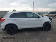✅ 2018 Mitsubishi Outlander ES • VIN: JA4AR3AU4JU015909 • Лот: 42802557. Опубликован ранее на IAAI с пробегом 110 511 миль. Бесплатный доступ к архиву аукционных продаж из США и подробный отчёт об истории автомобиля на DreamBid. Изображение 14.