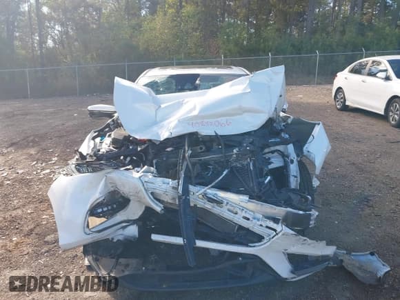 ✅ 2020 Honda Insight Touring • VIN: 19XZE4F98LE004931 • Lot: 40832066. Listed on IAAI with 79,013 mi. Free auction sales archive from the USA and detailed vehicle history report at DreamBid. Image 12.