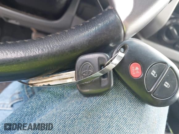 ✅ 2015 Toyota Tacoma • VIN: 5TFUX4EN9FX036715 • Lot: 43525935. Listed on IAAI with 238,420 mi. Free auction sales archive from the USA and detailed vehicle history report at DreamBid. Image 11.