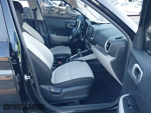 2022 Hyundai Venue SEL z VIN KMHRC8A38NU193838, wystawiony jako IAAI lot #43328008 z przebiegiem 30 094 mil mil oraz . Historia ofert i sprzedaży dostępna na DreamBid. Obrazek 5.