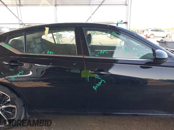 ✅ 2024 Nissan Altima SR • VIN: 1N4BL4CV5RN377816 • Лот: 42104296. Опубликован ранее на IAAI с пробегом 21 797 миль. Бесплатный доступ к архиву аукционных продаж из США и подробный отчёт об истории автомобиля на DreamBid. Изображение 14.