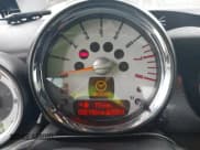 ✅ 2010 MINI Convertible S • VIN: WMWMS3C57ATY51102 • Лот: 43162568. Опубликован ранее на IAAI с пробегом 68 148 миль. Бесплатный доступ к архиву аукционных продаж из США и подробный отчёт об истории автомобиля на DreamBid. Изображение 7.