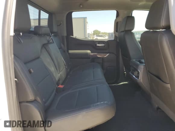 ✅ 2020 Chevrolet Silverado 1500 LTZ • VIN: 3GCUYGEL9LG441843 • Lot: 70880754. Wystawiony na Copart z przebiegiem 106 481 mil. Bezpłatny archiwum sprzedaży aukcyjnych z USA i szczegółowy raport historii pojazdu na DreamBid. Zdjęcie 10.