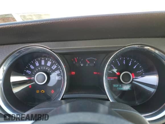 2014 Ford Mustang V6 с VIN 1ZVBP8EM5E5310442, выставлен на аукционе Copart как лот 89859995 с пробегом 110 663 миль миль и Чистый • Clean title. История ставок и продаж доступна на DreamBid. Изображение 9.