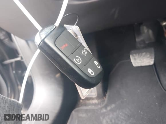 ✅ 2024 Dodge Hornet R/T • VIN: ZACPDFCW4R3A31661 • Lot: 42907587. Listed on IAAI with 33,101 mi. Free auction sales archive from the USA and detailed vehicle history report at DreamBid. Image 11.