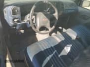 ✅ 1995 GMC Sierra 2500 • VIN: 1GTGC29K0SE536488 • Lot: 68942024. Listed on Copart with 212,918 mi. Free auction sales archive from the USA and detailed vehicle history report at DreamBid. Image 8.