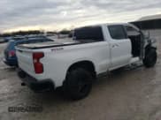 ✅ 2022 Chevrolet Silverado 1500 • VIN: 1GCUYFETXNZ123629 • Лот: 43431105. Опубликован ранее на Copart с пробегом 68 040 миль. Бесплатный доступ к архиву аукционных продаж из США и подробный отчёт об истории автомобиля на DreamBid. Изображение 3.