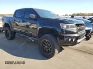 ✅ 2019 Chevrolet Colorado 4WD Work Truck • VIN: 1GCGTBENXK1220457 • Лот: 75680424. Опубликован ранее на Copart с пробегом 105 722 миль. Бесплатный доступ к архиву аукционных продаж из США и подробный отчёт об истории автомобиля на DreamBid. Изображение 4.