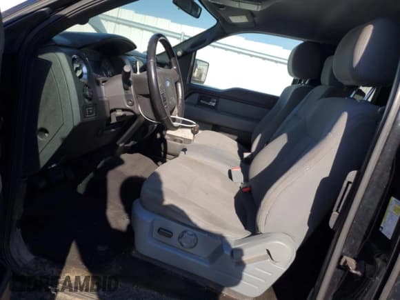 ✅ 2013 Ford F-150 XLT • VIN: 1FTFX1ET1DFC36819 • Лот: 92570265. Опубликован ранее на Copart с пробегом 300 613 миль. Бесплатный доступ к архиву аукционных продаж из США и подробный отчёт об истории автомобиля на DreamBid. Изображение 7.