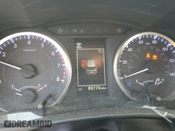 ✅ 2019 Toyota Highlander LE • VIN: 5TDZARFH6KS054893 • Lot: 92293595. Wystawiony na Copart z przebiegiem 89 770 mil. Bezpłatny archiwum sprzedaży aukcyjnych z USA i szczegółowy raport historii pojazdu na DreamBid. Zdjęcie 9.