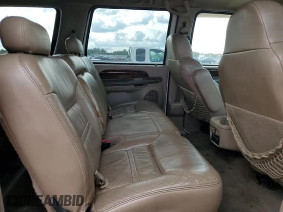✅ 2000 Ford Excursion Limited • VIN: 1FMNU43S0YEC34616 • Lot: 46990725. Wystawiony na Copart z przebiegiem 237 710 mil. Bezpłatny archiwum sprzedaży aukcyjnych z USA i szczegółowy raport historii pojazdu na DreamBid. Zdjęcie 11.