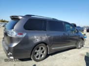✅ 2011 Toyota Sienna SE • VIN: 5TDXK3DC2BS098138 • Lot: 82783625. Listed on Copart with 171,940 mi. Free auction sales archive from the USA and detailed vehicle history report at DreamBid. Image 3.