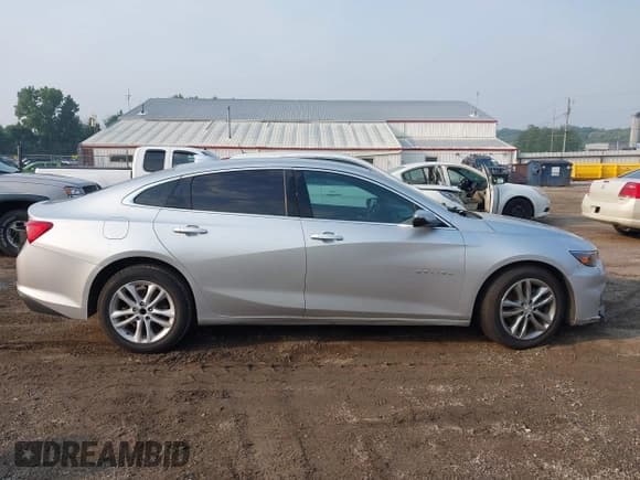 ✅ 2018 Chevrolet Malibu LT • VIN: 1G1ZD5ST2JF230694 • Lot: 42870542. Listed on IAAI with 203,198 mi. Free auction sales archive from the USA and detailed vehicle history report at DreamBid. Image 13.