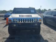 ✅ 2005 Hummer H2 SUV • VIN: 5GRGN23U25H132520 • Lot: 42821590. Wystawiony na IAAI z przebiegiem 250 426 mil. Bezpłatny archiwum sprzedaży aukcyjnych z USA i szczegółowy raport historii pojazdu na DreamBid. Zdjęcie 12.