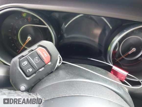 ✅ 2020 Jeep Wrangler Unlimited Freedom • VIN: 1C4HJXDG0LW331548 • Lot: 42749129. Listed on IAAI with 98,703 mi. Free auction sales archive from the USA and detailed vehicle history report at DreamBid. Image 11.