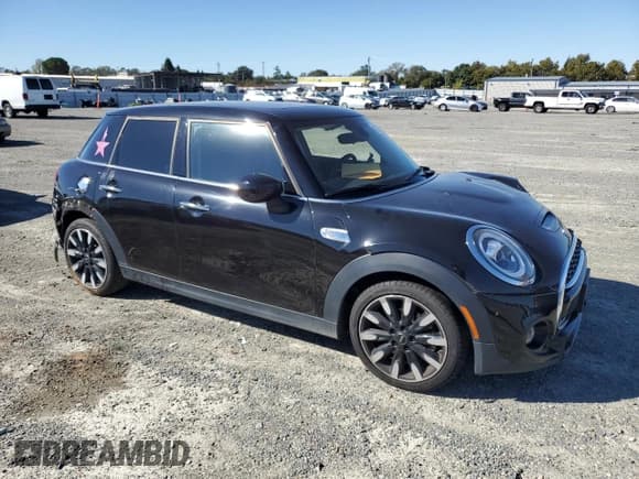 ✅ 2020 MINI Hardtop 4 Door Cooper S • VIN: WMWXU9C02L2M14745 • Lot: 81972695. Listed on Copart with 53,082 mi. Free auction sales archive from the USA and detailed vehicle history report at DreamBid. Image 4.