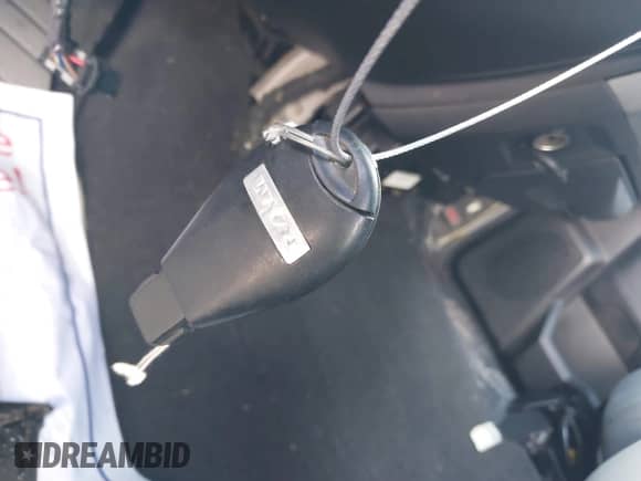 2019 Ram 1500 Tradesman z VIN 1C6RR6FT1KS712775, wystawiony jako IAAI lot #43279915 z przebiegiem 64 000 mil mil oraz . Historia ofert i sprzedaży dostępna na DreamBid. Obrazek 11.