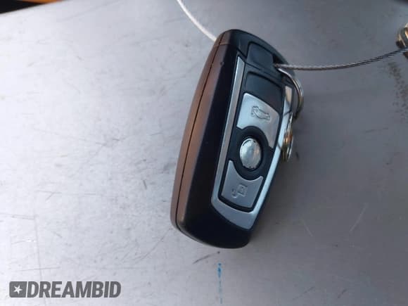 ✅ 2015 BMW 4 Series 428i • VIN: WBA3V7C51FP771904 • Лот: 42316801. Опубликован ранее на IAAI с пробегом 93 391 миль. Бесплатный доступ к архиву аукционных продаж из США и подробный отчёт об истории автомобиля на DreamBid. Изображение 11.