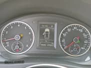 ✅ 2014 Volkswagen Tiguan S • VIN: WVGAV3AX0EW612542 • Lot: 93687315. Wystawiony na Copart z przebiegiem 118 692 mil. Bezpłatny archiwum sprzedaży aukcyjnych z USA i szczegółowy raport historii pojazdu na DreamBid. Zdjęcie 9.